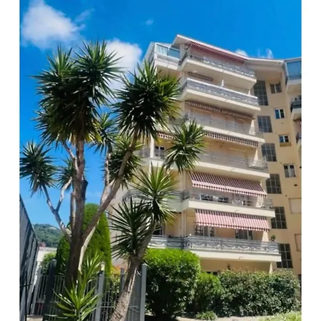 Apartment Equipe Et Renove A Neuf